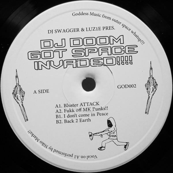 DJ Swagger, Luz1e - DJ DOOM GOT SPACE INVADED!!!!