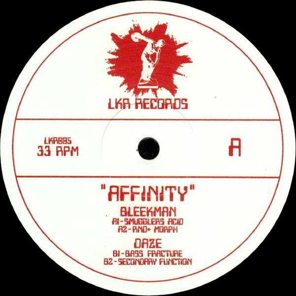 Daze (20), Bleekman - Affinity