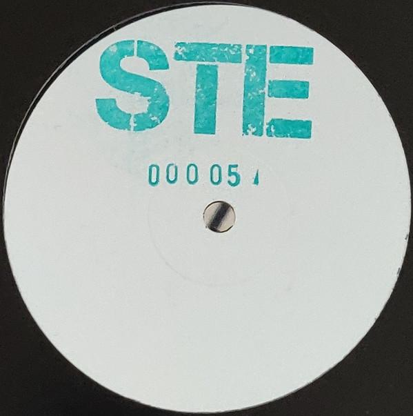 Ste Roberts - STE 00005